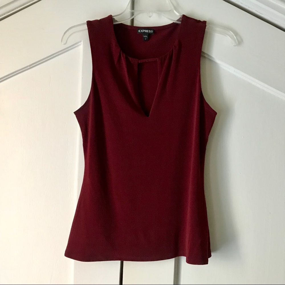 Express keyhole tank - Closet Clear Out!!